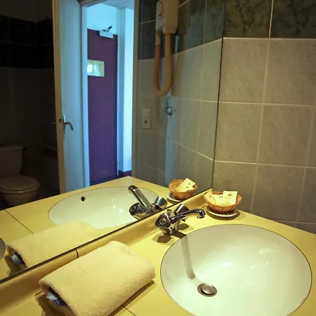 Le Relais De Hotel 2*